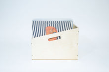 Load image into Gallery viewer, Vinyl rack - wood