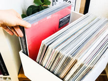 Load image into Gallery viewer, Vinyl rack - white